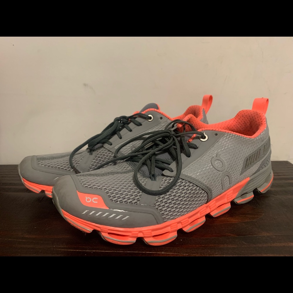 On Running Sneakers - Grey, size 8.5